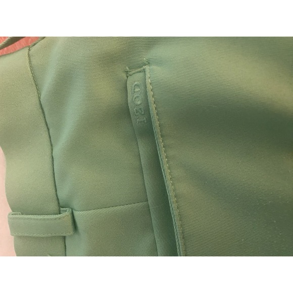 Izod Golf Shorts Mens 34 Green Performance Waistband Birdie,0204 - Picture 3 of 4